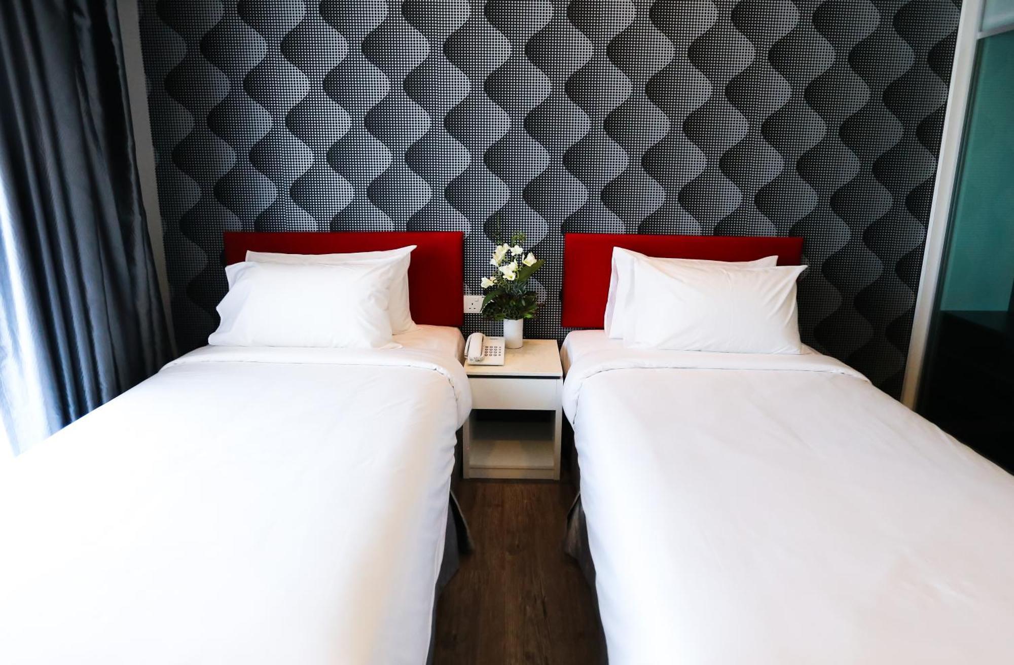 Hotel Cenang Plaza Beach 2*