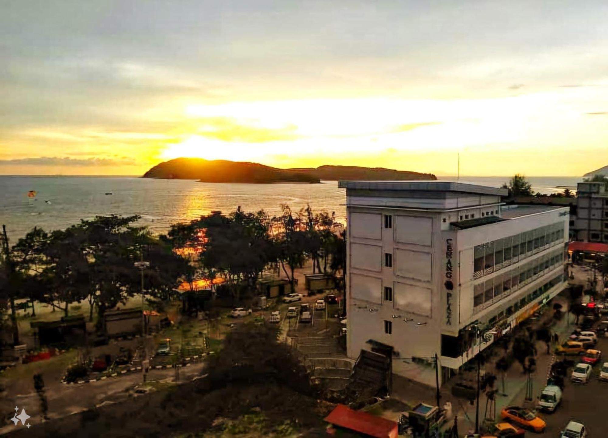 Cenang Plaza Beach 2*