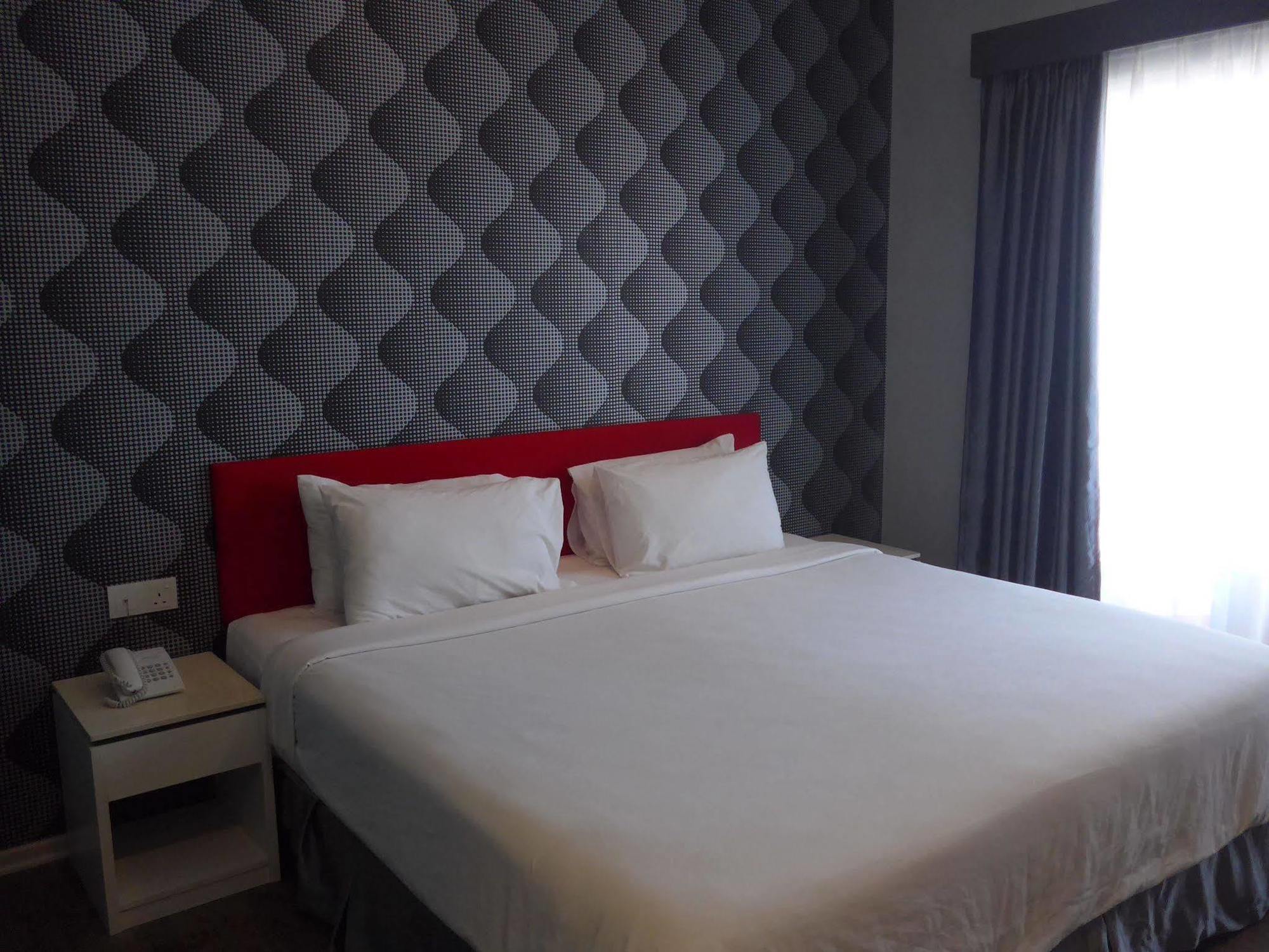 Hotel Cenang Plaza Beach